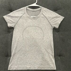 Lululemon Swiftly Tech Short Sleeve Shirt 2.0 *Race Length